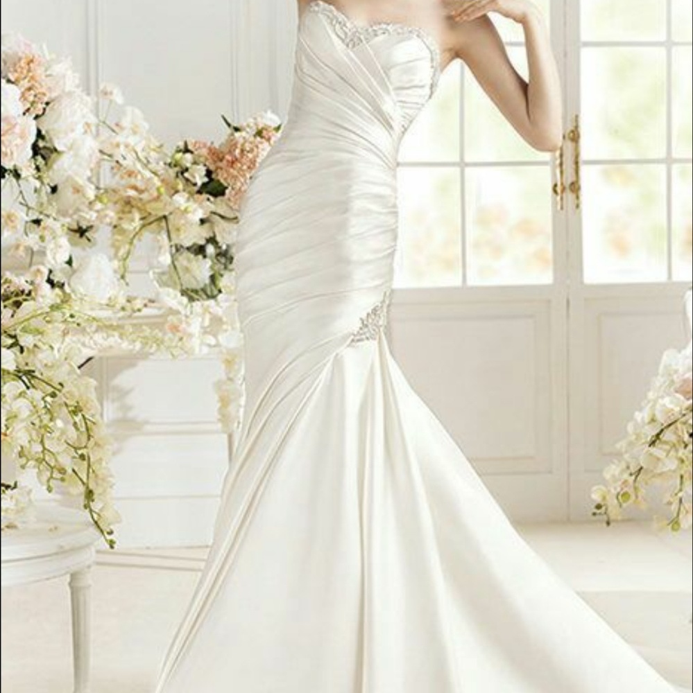 Wedding dress